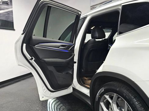 Used 2024 BMW X3 sDrive30i w/ Convenience Package RWD image 26