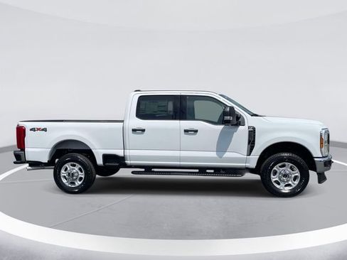 New 2026 Ford F250 4x4 Crew Cab Super Duty image 3