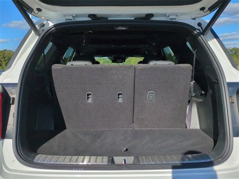 Used 2024 Hyundai Palisade Calligraphy image 12