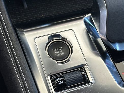 Used 2024 Jaguar F-PACE R-Dynamic S AWD/4WD image 28
