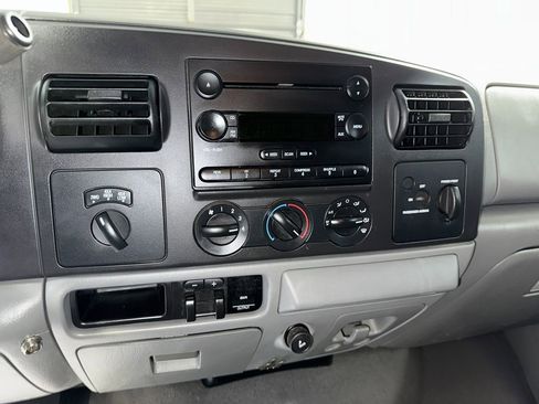 Used 2007 Ford F250 XLT image 16