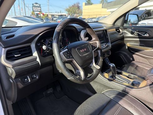 Used 2017 GMC Acadia Denali w/ Technology Package AWD/4WD image 36