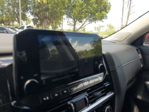 Certified 2023 Nissan Pathfinder SL w/ SL Premium Package image 33