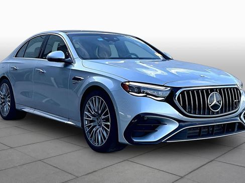 Used 2025 Mercedes-Benz E 53 AMG e 4MATIC Sedan image 3