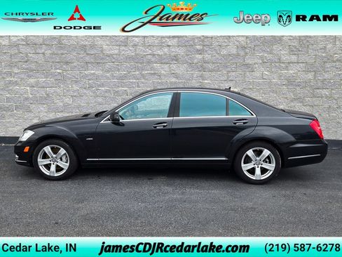 Used 2012 Mercedes-Benz S 550 4MATIC w/ Premium 2 Pkg image 2
