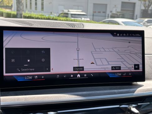 Used 2026 BMW X5 xDrive40i w/ Premium Package image 28