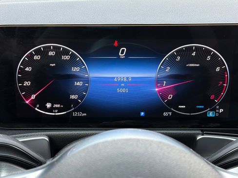 Certified 2025 Mercedes-Benz GLB 250 image 31