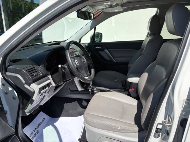 Used 2014 Subaru Forester 2.5i Limited AWD/4WD image 10