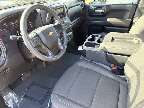 Used 2025 Chevrolet Silverado 1500 Custom image 22