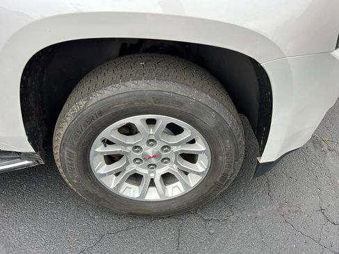 Used 2018 GMC Yukon SLT image 27