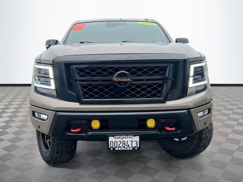 Used 2020 Nissan Titan PRO-4X w/ Pro-4x Convenience Package image 2