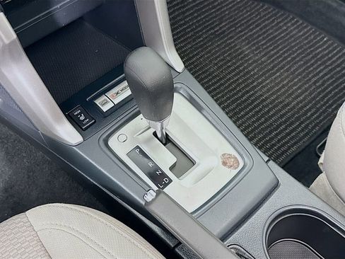 Used 2017 Subaru Forester 2.5i Premium image 19