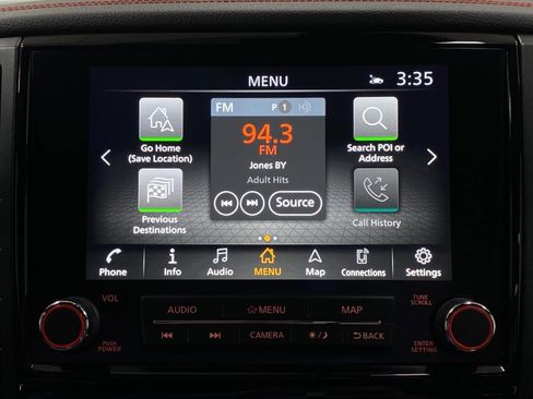 Used 2021 Nissan Titan PRO-4X w/ Pro-4x Convenience Package AWD/4WD image 24