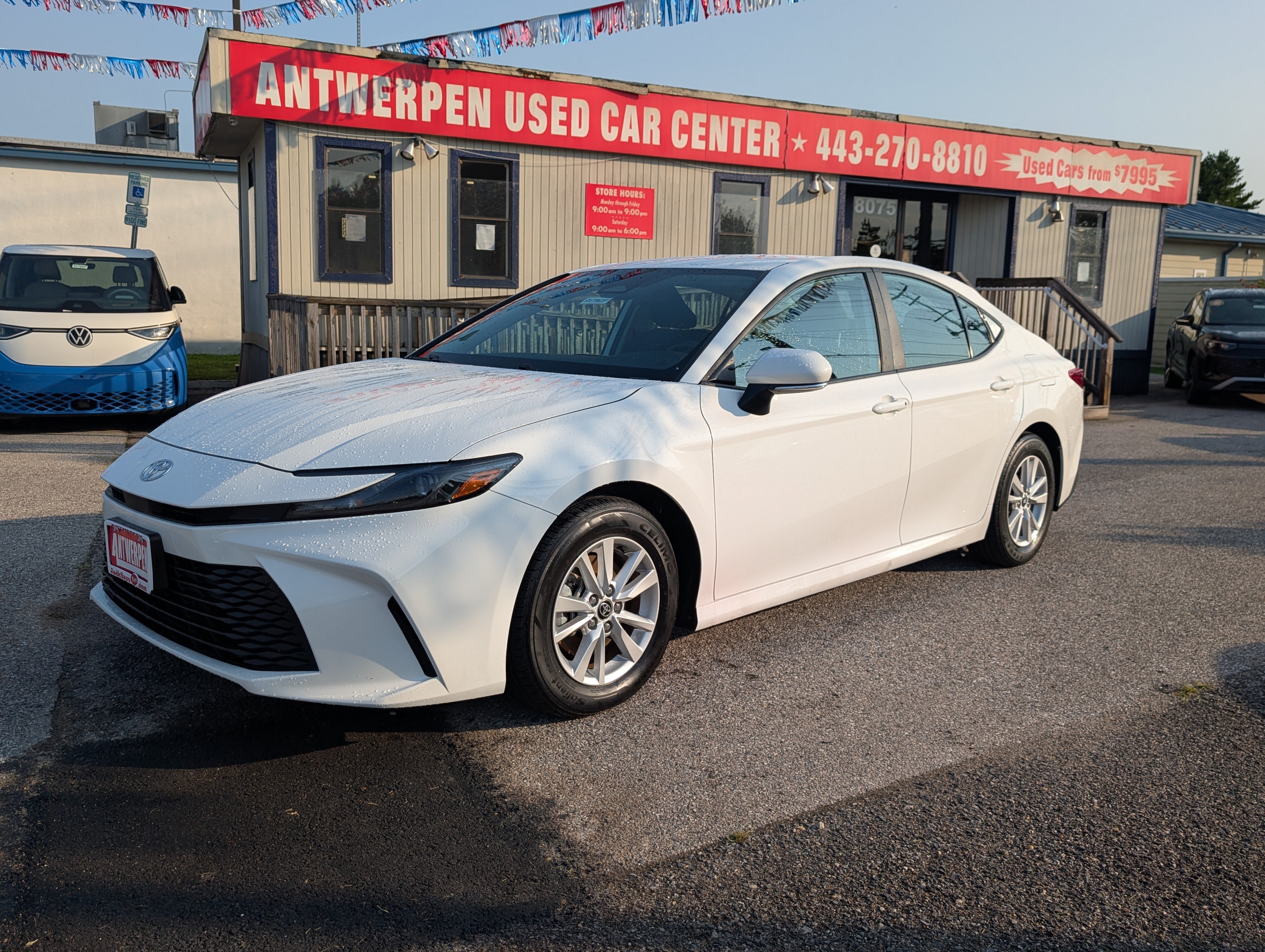 Used 2025 Toyota Camry LE FWD image 7