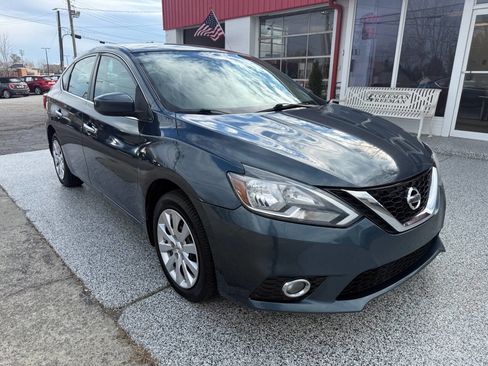 Used 2017 Nissan Sentra SV image 14