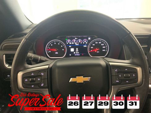 Used 2021 Chevrolet Tahoe Premier w/ Premium Package image 26