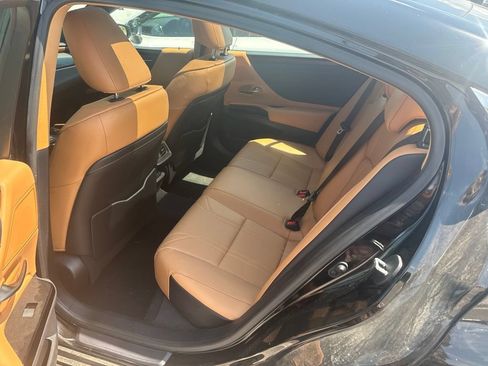Certified 2023 Lexus ES 350 w/ Accessory Package (Z2) FWD image 16