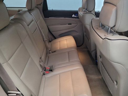 Used 2019 Jeep Grand Cherokee Overland image 19