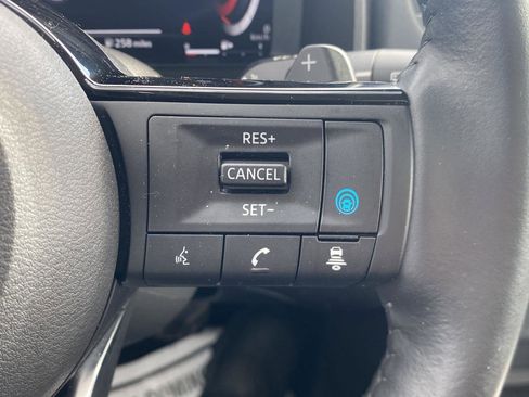 Used 2023 Nissan Rogue Platinum w/ Platinum Premium Package AWD/4WD image 27