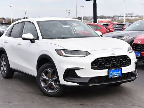 New 2026 Honda HR-V LX image 2