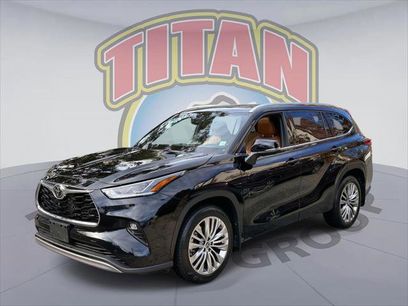 Certified 2022 Toyota Highlander Platinum