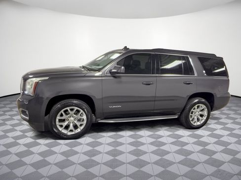 Used 2016 GMC Yukon SLT w/ Open Road Package RWD image 2