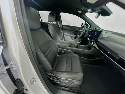 Used 2024 Honda Prologue EX image 30