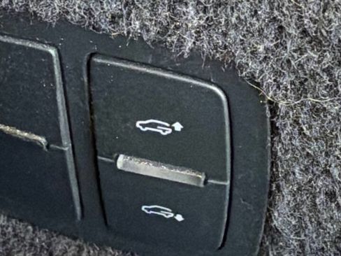 Used 2014 Audi Q7 TDI Prestige w/ Prestige Package image 36