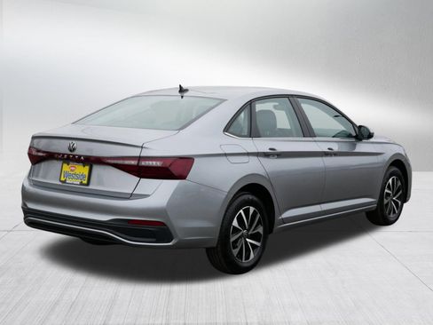 Certified 2025 Volkswagen Jetta S image 7