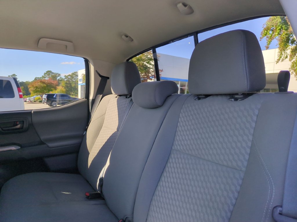 Used 2023 Toyota Tacoma SR5 w/ Technology Package RWD image 28
