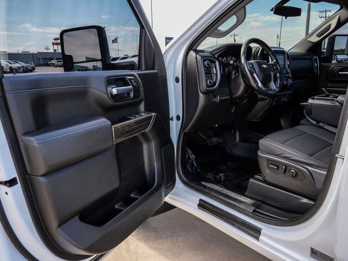 Used 2022 Chevrolet Silverado 2500 LT w/ Convenience Package AWD/4WD image 38