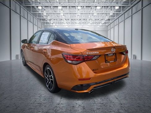 Certified 2025 Nissan Sentra SR w/ SR Premium Package FWD image 9