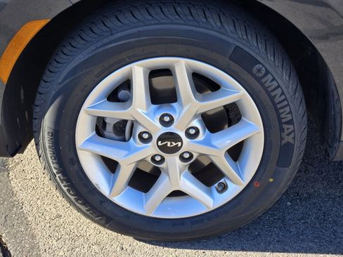 Certified 2024 Kia Soul LX w/ Option Group 015 image 10