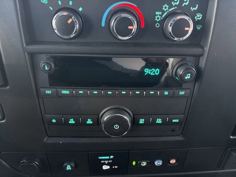New 2025 Chevrolet Express 3500 w/ Power Convenience Package image 20