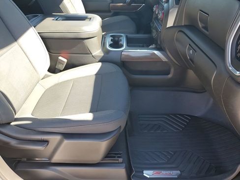 Used 2021 Chevrolet Silverado 1500 RST image 16