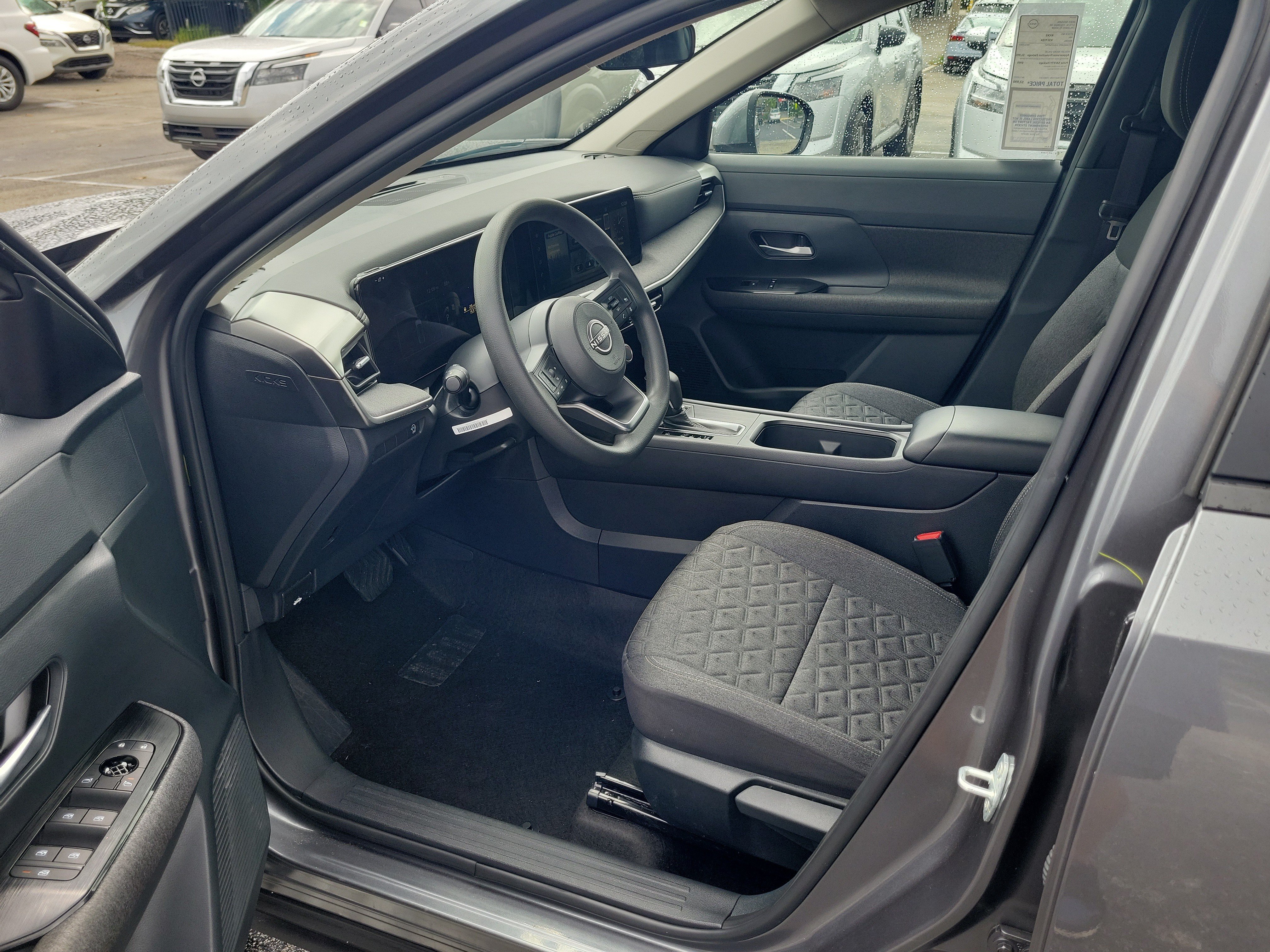 Certified 2025 Nissan Kicks SV FWD image 11