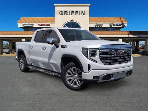 Used 2022 GMC Sierra 1500 Denali image 1