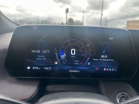 Used 2025 Chevrolet Equinox RS w/ Safety and Technology Package AWD/4WD image 8