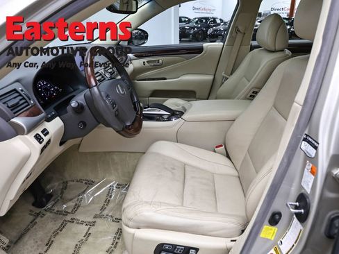 Used 2016 Lexus LS 460 AWD w/ Comfort Package image 14