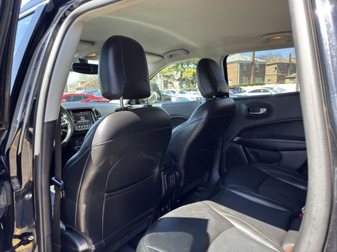 Used 2019 Jeep Compass Limited AWD/4WD image 29