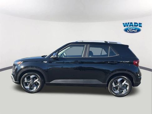 Used 2023 Hyundai Venue SEL image 8