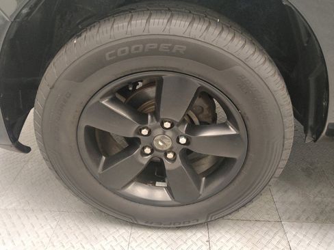 Used 2016 RAM 1500 Express w/ Black Ram 1500 Express Group image 31