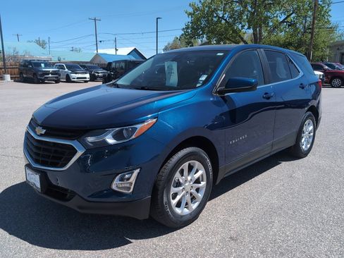 Used 2021 Chevrolet Equinox LT AWD/4WD image 2