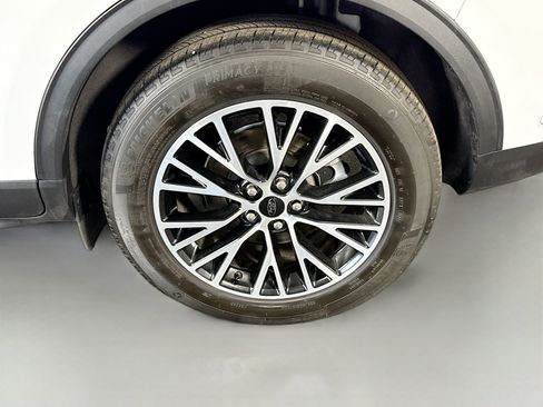 Used 2023 Ford Escape SE w/ PHEV Premium Package FWD image 37