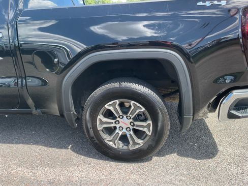 Used 2025 GMC Sierra 1500 SLT AWD/4WD image 8
