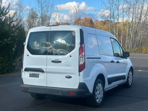 Used 2019 Ford Transit Connect XL image 4