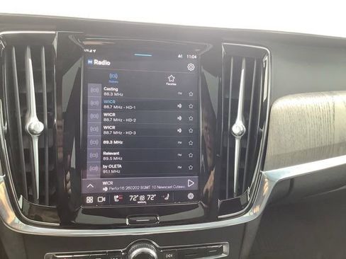 Used 2023 Volvo S90 B6 Ultimate image 29