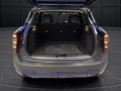 Used 2025 Nissan Kicks SR w/ SR Premium Package image 14