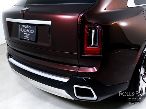 Certified 2025 Rolls-Royce Cullinan image 47