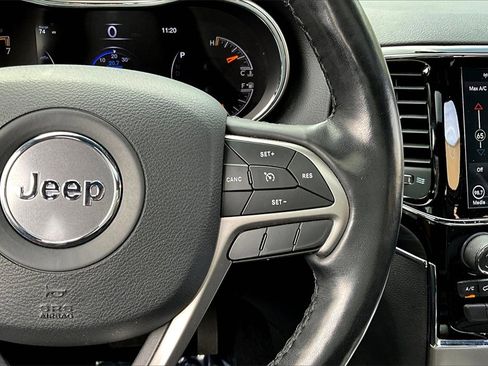 Used 2021 Jeep Grand Cherokee Limited image 12